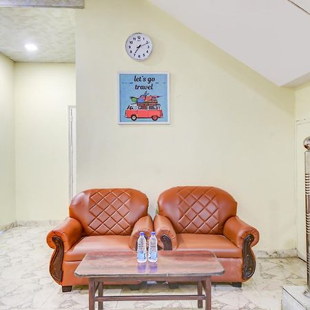 Hotel O 74192 Vishwakarma Palace เดลี ภายนอก รูปภาพ