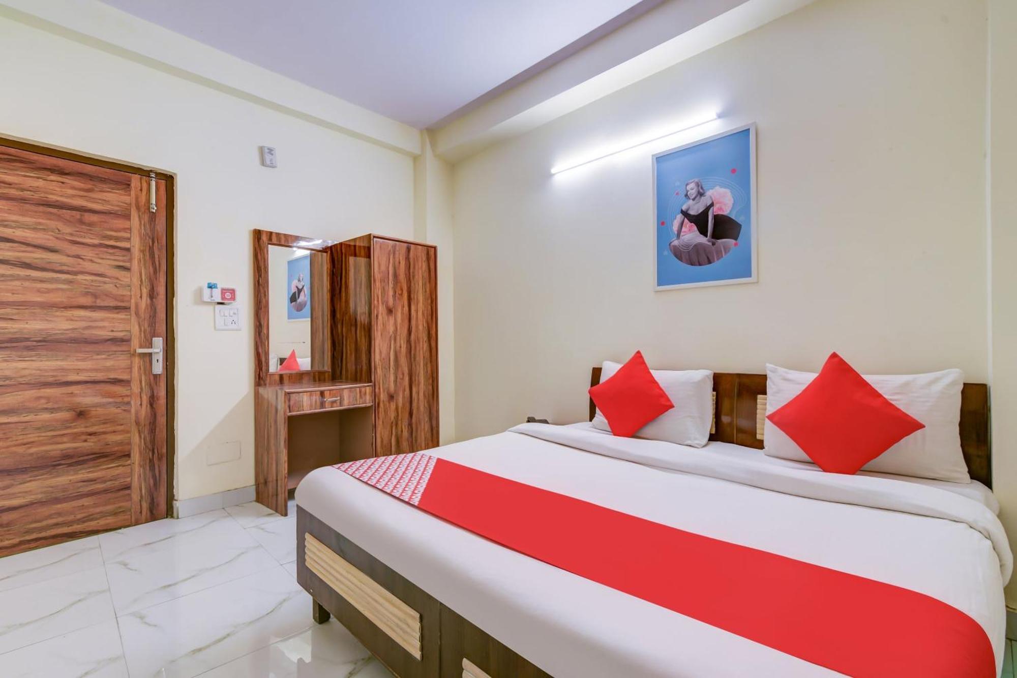Hotel O 74192 Vishwakarma Palace เดลี ภายนอก รูปภาพ