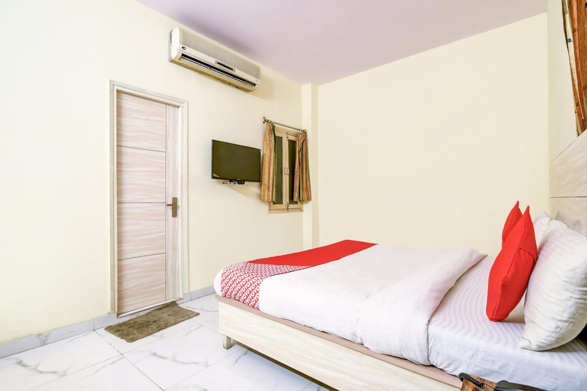 Hotel O 74192 Vishwakarma Palace เดลี ภายนอก รูปภาพ
