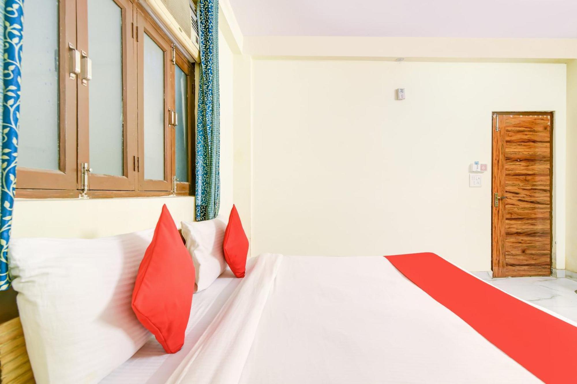Hotel O 74192 Vishwakarma Palace เดลี ภายนอก รูปภาพ